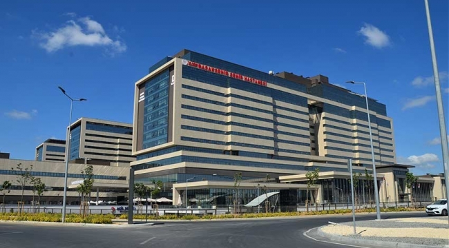 Beş şehir hastanesinin Danimarkalılara devredilmesindeki amaç ne?