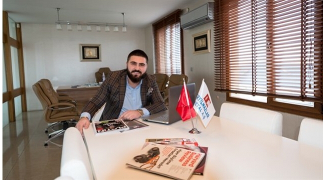 Bekir Eryılmazın çakarlı Maybachta polis ve vekil kartı