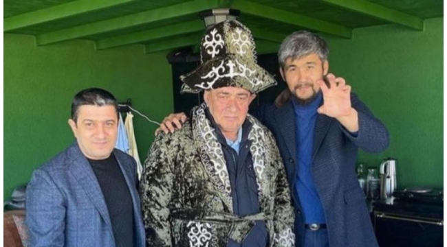 Alaattin Çakıcıya yeni kaftanını kim giydirdi?