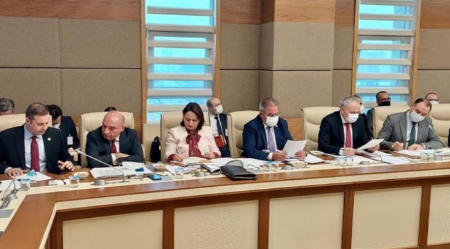 CHP'nin elektrik ve doğalgaz borçları faizsiz ertelensin teklifi AKP ve MHPnin oylarıyla reddedildi