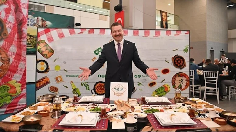 AKP'li belediye 4.9 milyonluk coffee break ikram edecek!