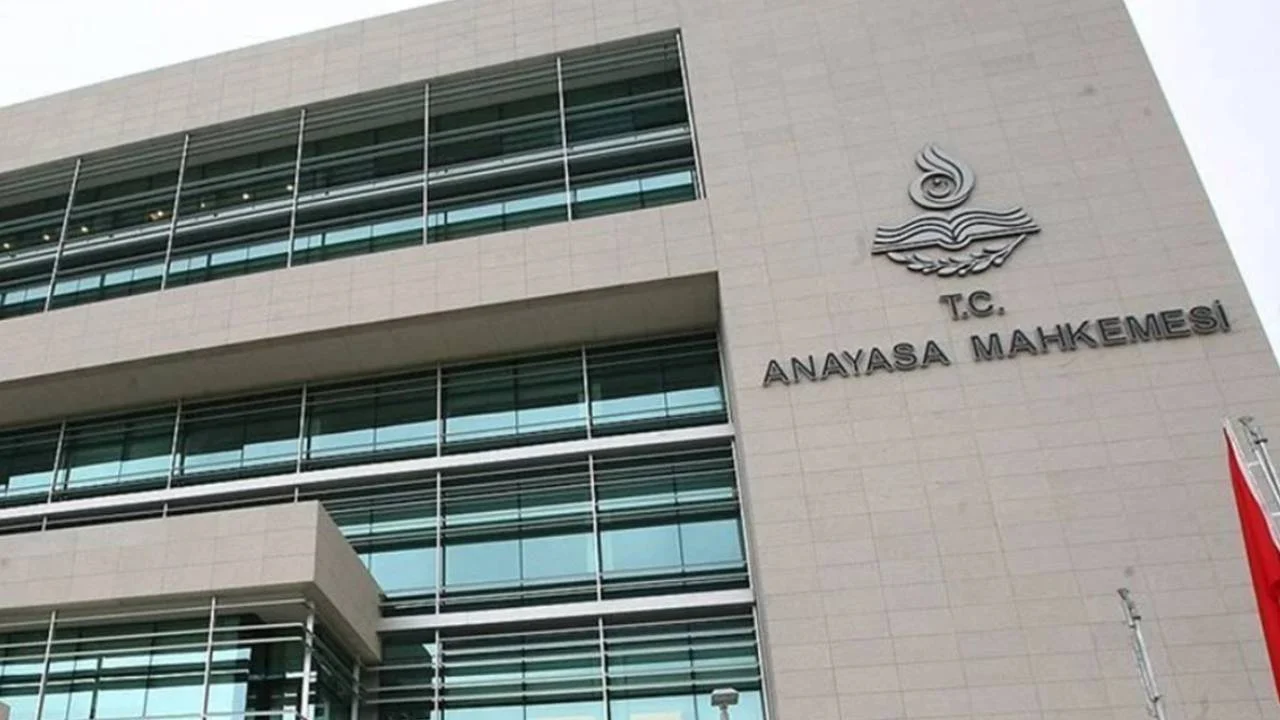 AYM, Mehmet Cengiz yazısına hapis cezasına 'dur' dedi