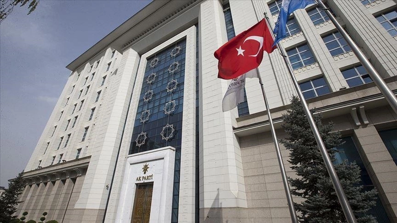 AKP, İstanbul'a aday değil kadro hazırlıyor: Tarihçi, mimar, deprem uzmanı...