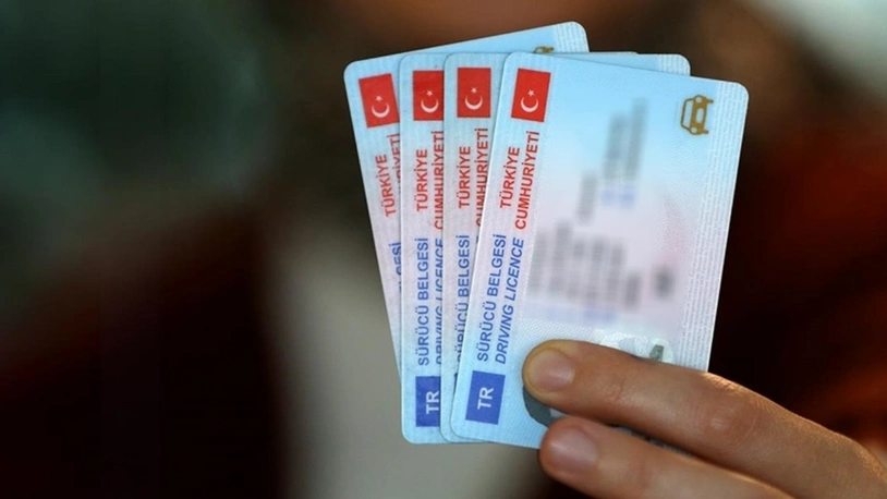 Eski tip sürücü belgelerinin yenilenme süresi uzatıldı