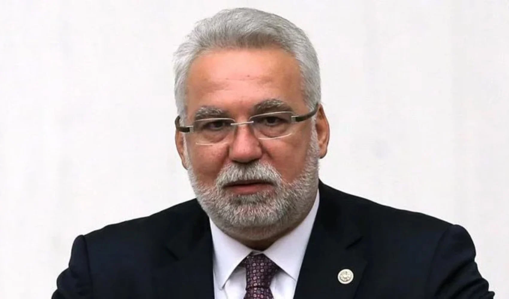 Eski AK Parti Milletvekili Hüseyin Kocabıyık ihraç edildi