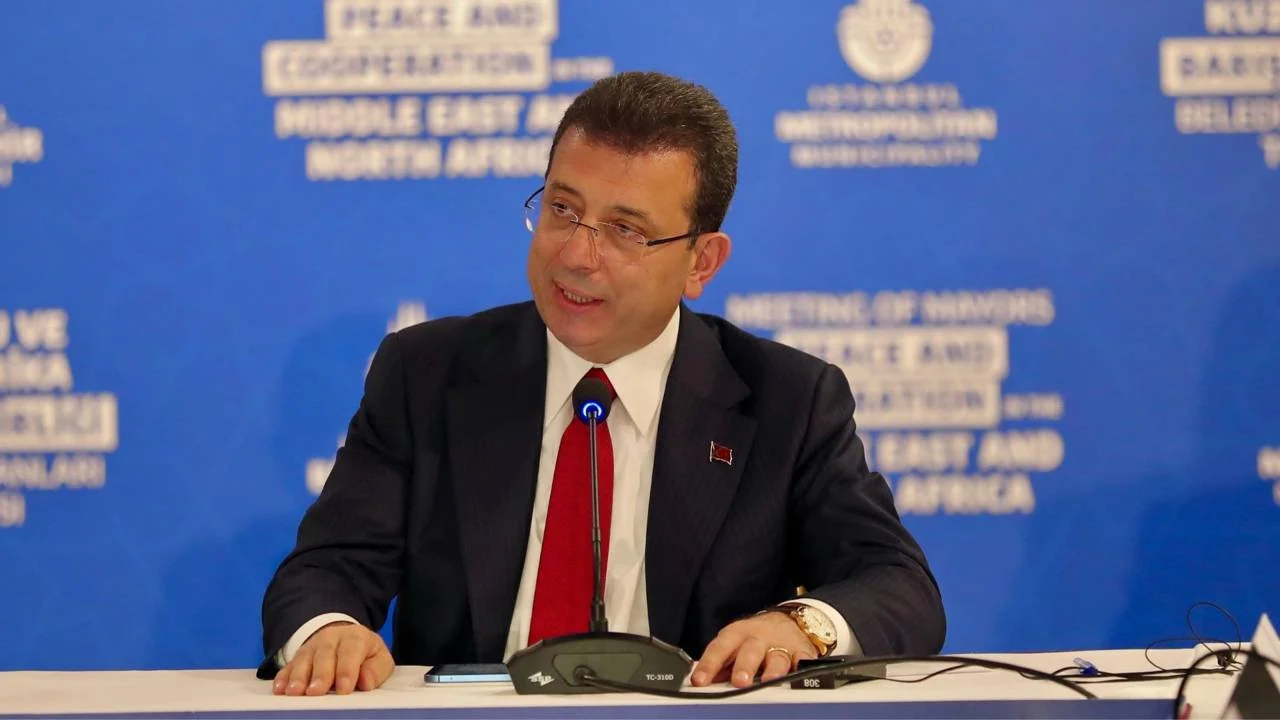 Ekrem İmamoğlu'nun 'savcılara hakaret' davasında hakim karşısına çıkacağı tarih belli oldu